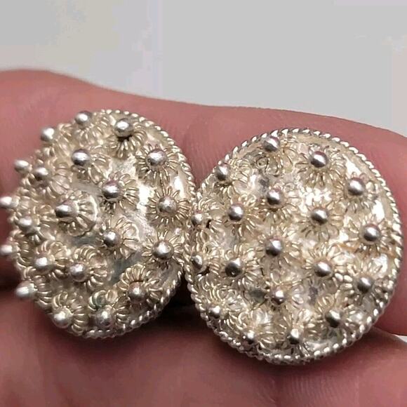 Vintage Sterling Silver Flower Clip On Earrings - Picture 1 of 11